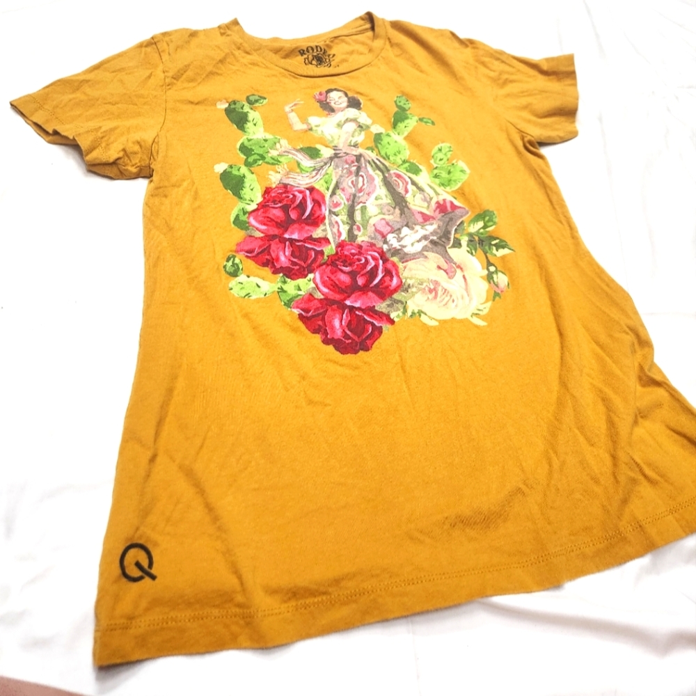 Yellow western tee